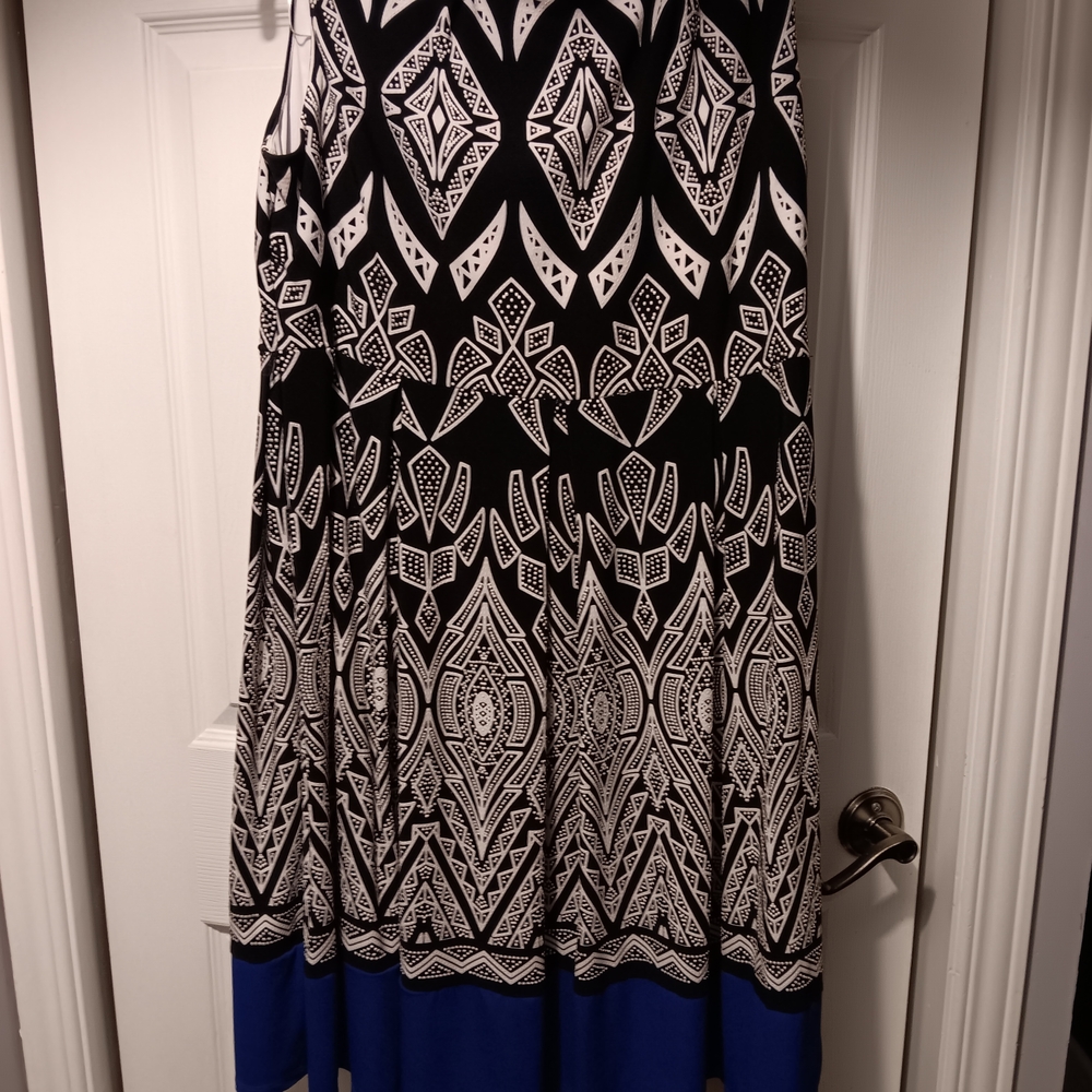 Cleo Black and Royal Blue White Geometric Patterned Top - Picture 1 of 4